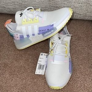 Brand New Adidas NMD R1